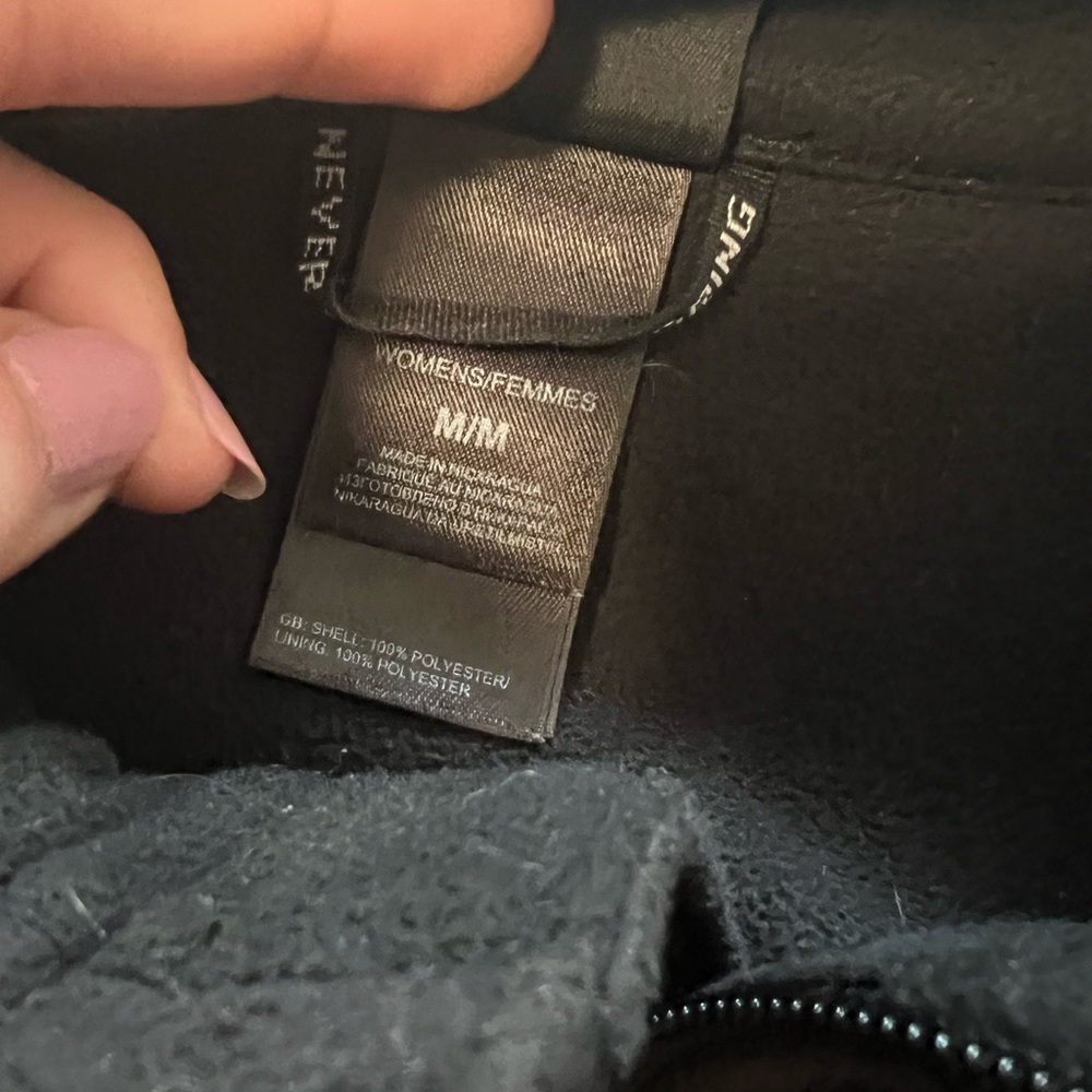 Women’s medium north face jacket